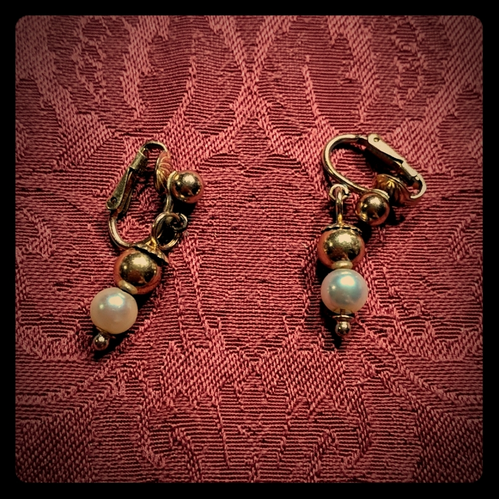 14K Gold and Pearl Clip On Earrings